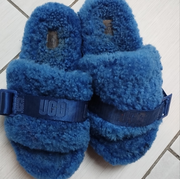 UGG Blue FluffitaSlippers - Picture 1 of 13